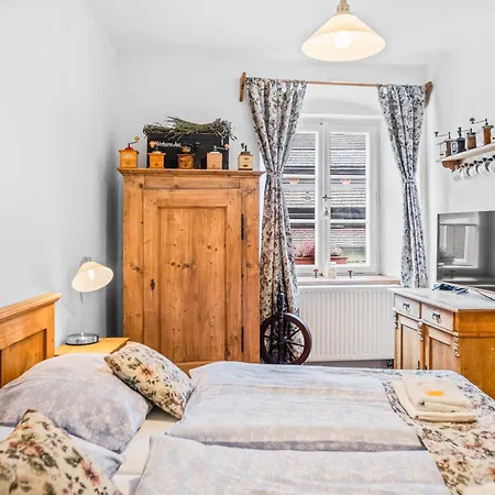 Krumlov Apartman *